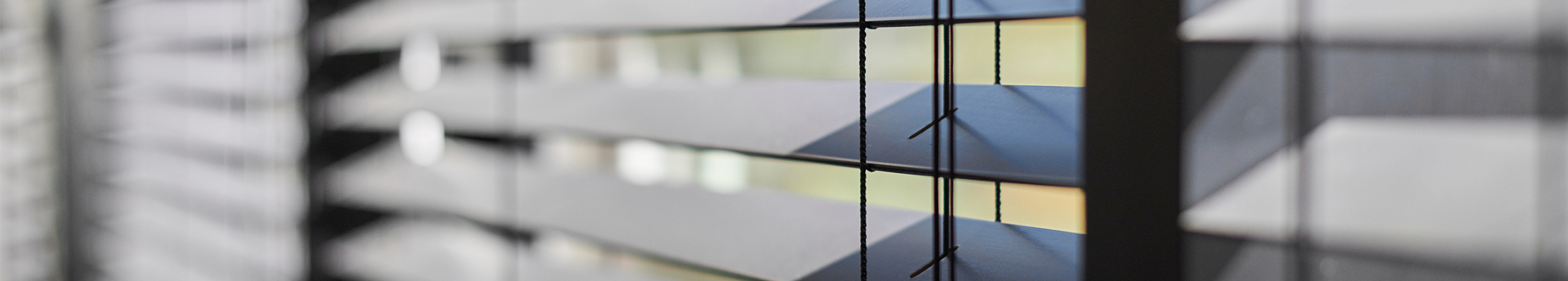 Rollladensysteme und Sonnenschutzlösungen für Fenster und Fassade – hochwertige Systeme von Kötter und Siefker