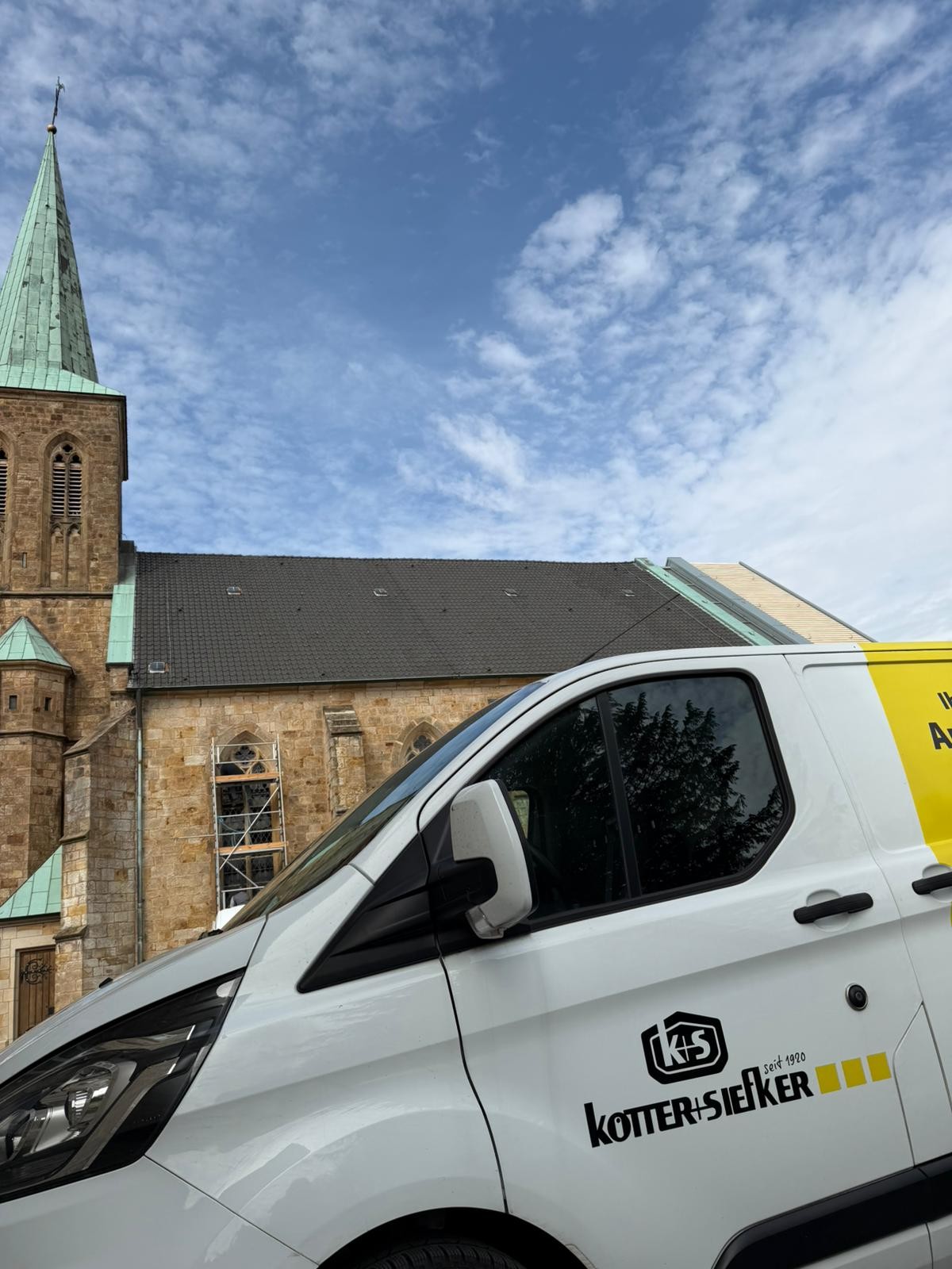 Jötter + Siefker Servicefahrzeug vor der Montage