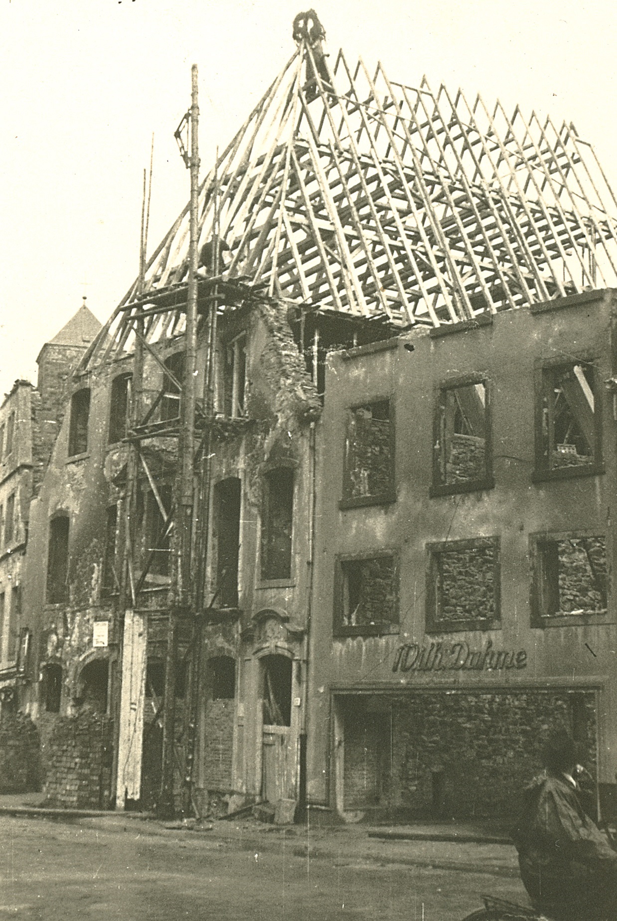 Wiederaufbau des Geschäftshauses Markt 13 Kötter und Siefker