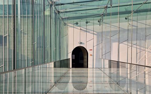  Polycarbonatplatten für Terrassendächer, Carports und industrielle Überdachungssysteme